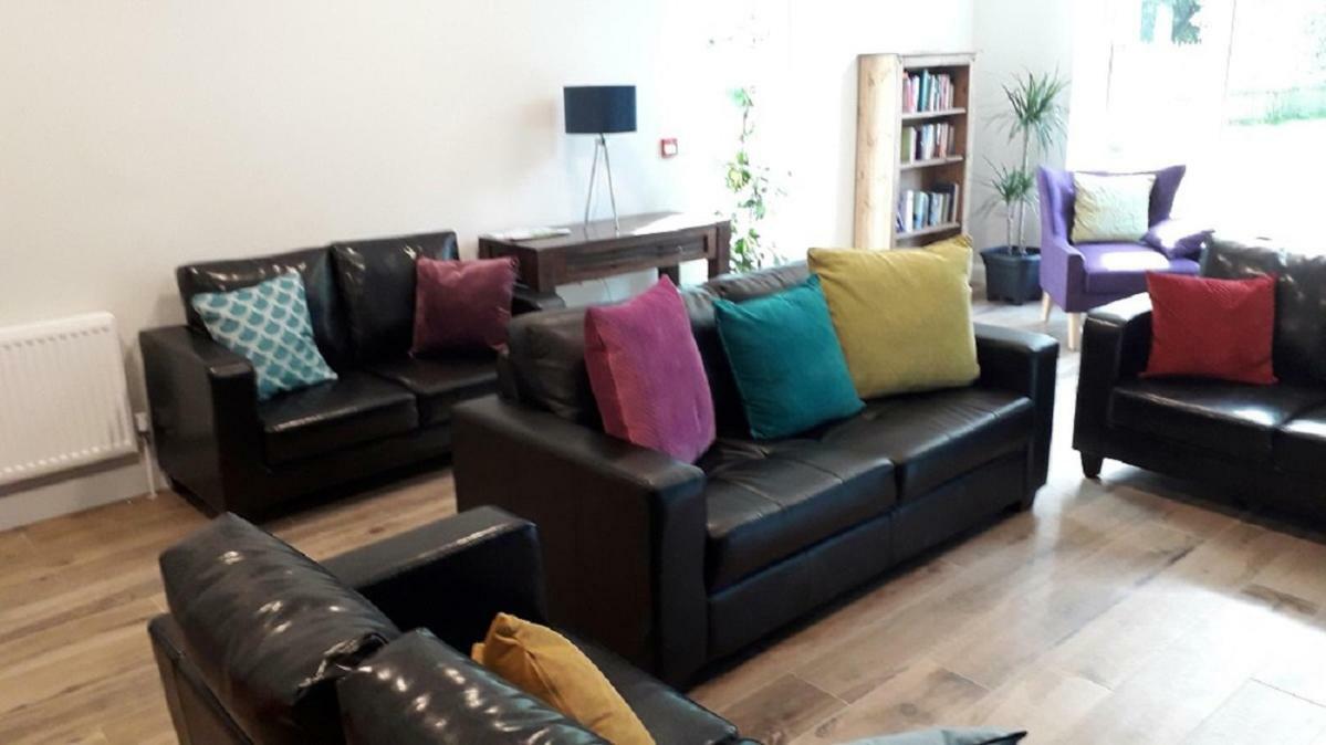 The Benwiskin Centre Ballaghnatrillick ภายนอก รูปภาพ